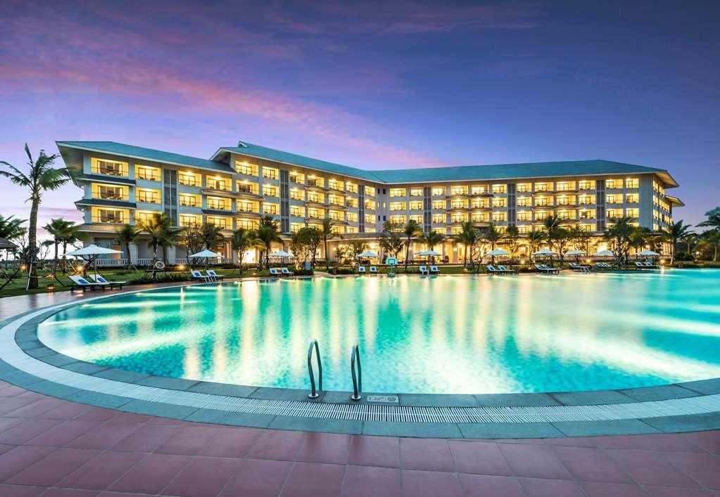 Melia Vinpearl Cua Hoi Beach Resort Cửa Lò Zewnętrze zdjęcie